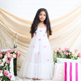 Net Woven Sleeveless Small Bow Stitched on White Gown