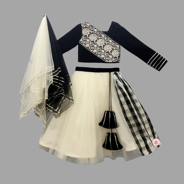 EXPERIENCE LUXURY WITH OUR BLACK VELVET TOP & SHIMMERY LEHENGA SET