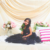 Net Woven Sleeveless Small Bow Stitched on Black Gown