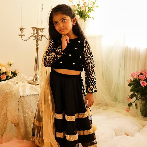 BLACK VELVET CHOLI