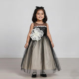 ELEGANT EVENING GOWN IN GOLD AND BLACK