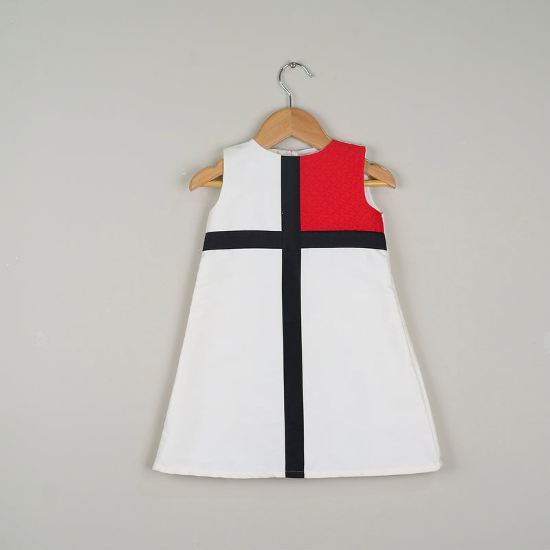 Dress with colour block