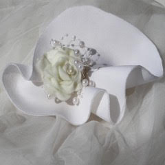 White Hair accessories With cream flower